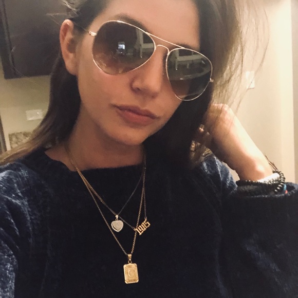 Meet your Posher, Carly! IG: Goldngrails - Picture 3 of 3